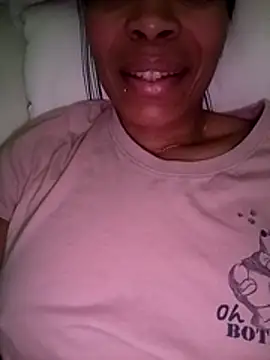 Snapshot of Flacidas chatting on February 16, 2026, 9:33 pm Flacidas online show from February 16, 2026, 9:33 pm