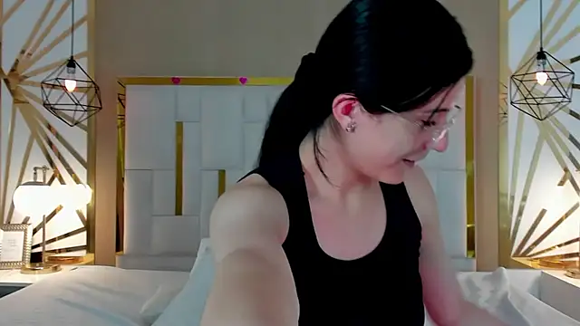 Snapshot of maddy_jaclsonw chatting on October 20, 2025, 1:17 am maddy jaclsonw online show from October 20, 2025, 1:17 am