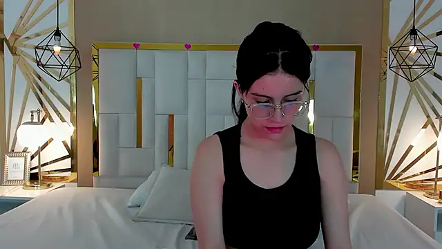 Snapshot of maddy_jaclsonw chatting on October 22, 2025, 3:01 pm maddy jaclsonw online show from October 22, 2025, 3:01 pm