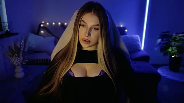 Emma candyyy online show from January 14, 2026, 10:32 am