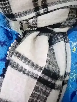 Miss-Lynda online show from February 9, 2026, 12:42 pm