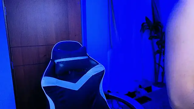 taichi bluy online show from November 18, 2025, 7:13 am