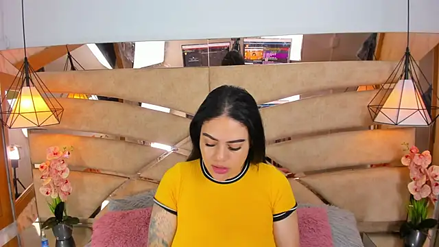 pamemiller1 online show from April 16, 2026, 10:49 am