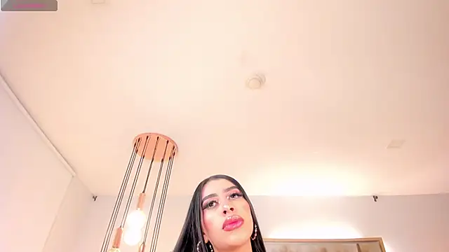 LeahLombardi  online show from January 8, 2026, 3:42 am