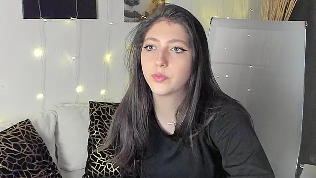 Mary Miiller online show from September 19, 2025, 8:49 am