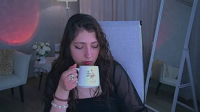 Mary Miiller online show from March 23, 2026, 6:39 am