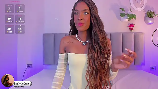 Snapshot of Emely_Deluxe chatting on January 14, 2026, 10:32 am Emely Deluxe online show from January 14, 2026, 10:32 am