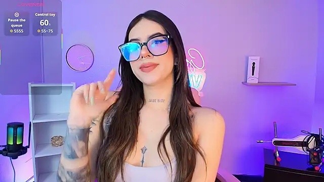 Alice Vixen online show from October 14, 2025, 12:17 pm