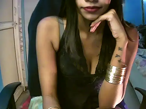 RENUKA RAJPUT online show from January 13, 2026, 6:46 pm