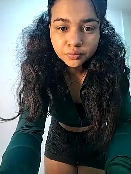 Snapshot of Eimy-04 chatting on January 16, 2026, 6:23 pm Eimy-04 online show from January 16, 2026, 6:23 pm