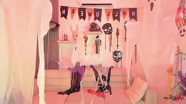 anuskah online show from October 11, 2025, 8:18 pm