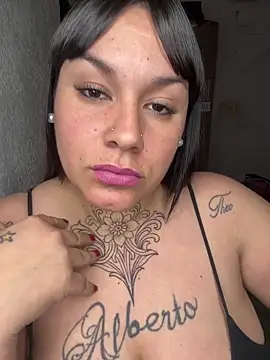 valen1891 online show from October 2, 2025, 1:12 am