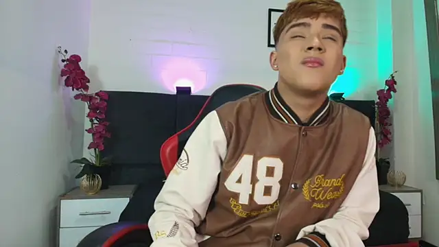 Lucass love online show from June 10, 2026, 1:21 pm