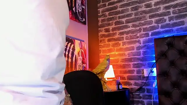 VinzenzRizzo online show from March 10, 2026, 4:17 am