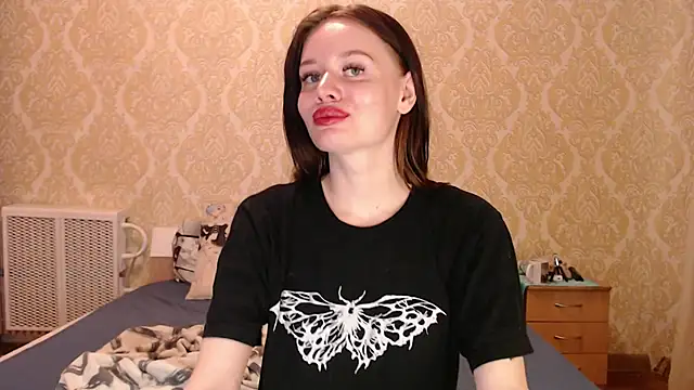 Kitkaat00 online show from November 6, 2025, 3:24 pm