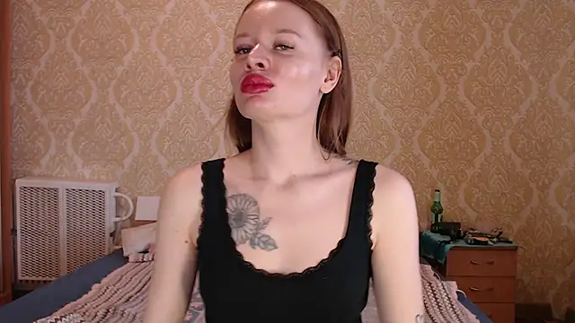 Kitkaat00 online show from February 6, 2026, 8:07 am