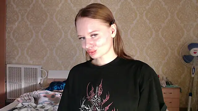 Kitkaat00 online show from March 10, 2026, 1:27 pm