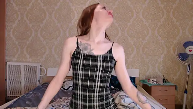 Kitkaat00 online show from March 12, 2026, 7:03 am