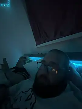 mrandmrsdarkside online show from April 11, 2026, 9:52 pm