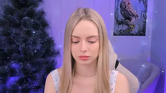 JuliaBrewwer online show from December 17, 2025, 1:50 pm