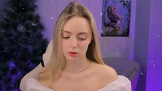 JuliaBrewwer online show from February 9, 2026, 1:37 pm