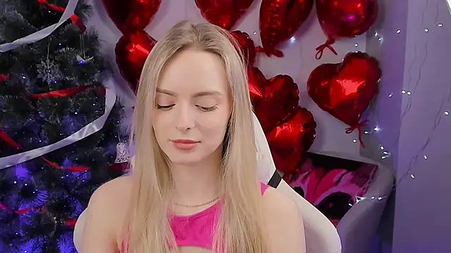 JuliaBrewwer online show from February 16, 2026, 2:57 pm