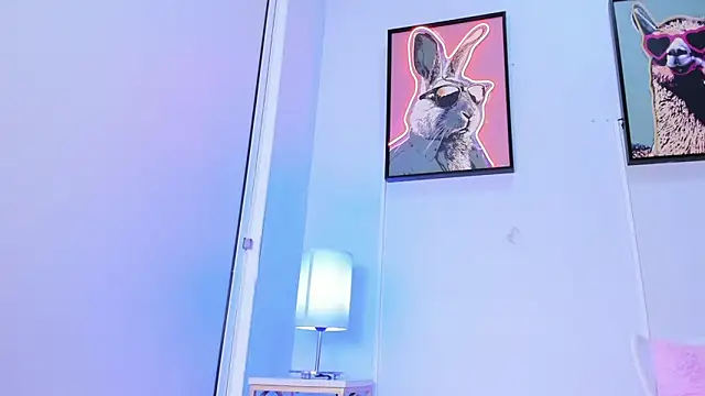 dulce fiore07 online show from April 4, 2026, 12:35 pm