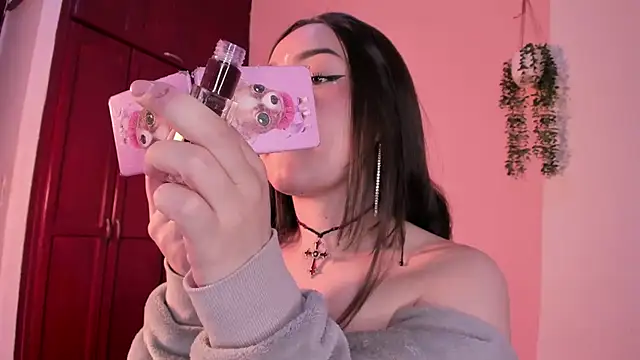 Snapshot of Pariss_Gold chatting on October 22, 2025, 6:46 am Pariss Gold online show from October 22, 2025, 6:46 am