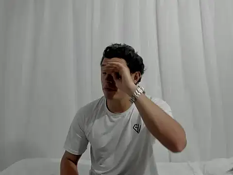 douglaszaens online show from February 10, 2026, 3:10 am