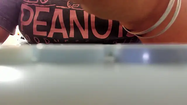 AndreaKinky online show from October 28, 2025, 8:33 pm