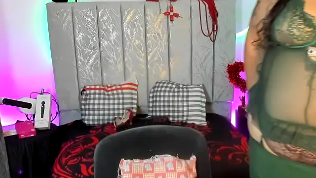 AndreaKinky online show from March 19, 2026, 9:13 am