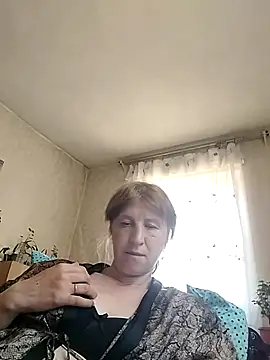 Flower2931 online show from May 7, 2026, 10:09 am