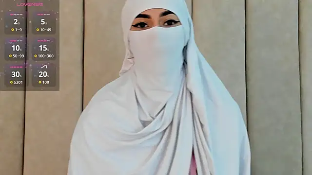  Zahiira  online show from December 18, 2025, 12:00 pm