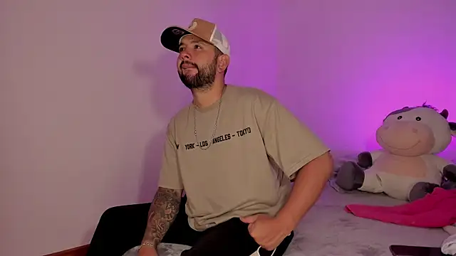 lola n apolo online show from September 16, 2025, 7:20 am