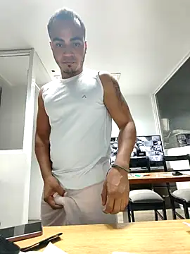 SanChacal5694 online show from September 10, 2025, 11:05 pm