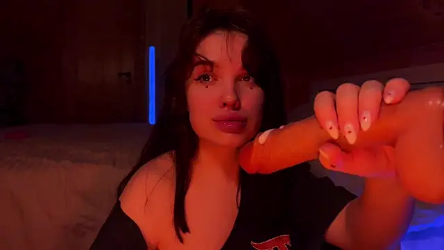 Crucio online show from February 21, 2026, 9:05 pm