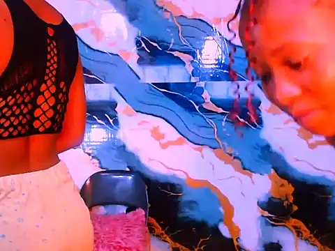 ebonypretty4u69 online show from November 14, 2025, 5:33 pm