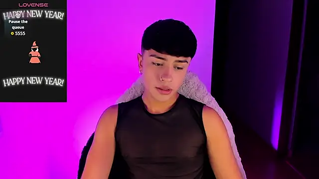 Matheewx m online show from September 18, 2025, 2:57 am