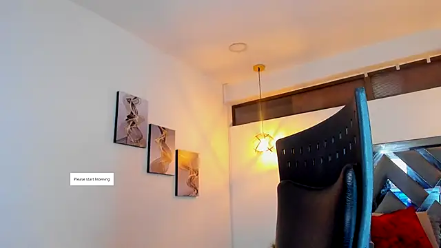 Snapshot of Rossi_ss1 chatting on September 18, 2025, 3:52 am Rossi ss1 online show from September 18, 2025, 3:52 am