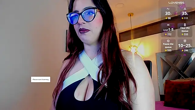 Snapshot of Rossi_ss1 chatting on October 9, 2025, 5:38 am Rossi ss1 online show from October 9, 2025, 5:38 am