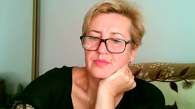 Dana4921 online show from September 15, 2025, 2:28 pm