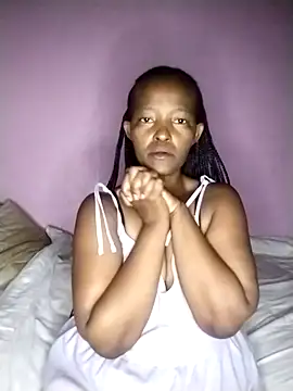 curvyyyyBabe online show from November 29, 2025, 7:39 pm