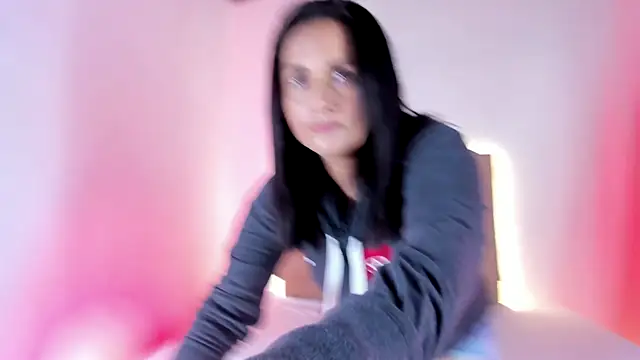 Zafiro  Brown online show from October 9, 2025, 12:14 pm