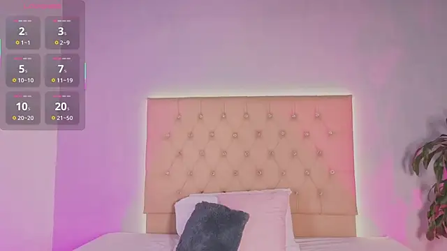 Zafiro  Brown online show from November 25, 2025, 12:05 pm