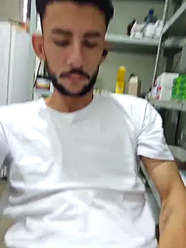 Snapshot of Saraiva2002 chatting on November 11, 2025, 1:00 pm Saraiva2002 online show from November 11, 2025, 1:00 pm