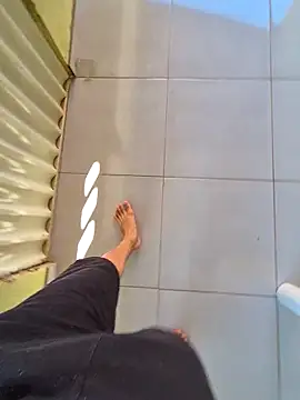 Snapshot of Saraiva2002 chatting on March 29, 2026, 6:30 pm Saraiva2002 online show from March 29, 2026, 6:30 pm