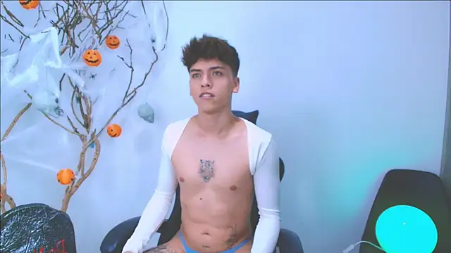 stev austin  online show from October 29, 2025, 3:42 am