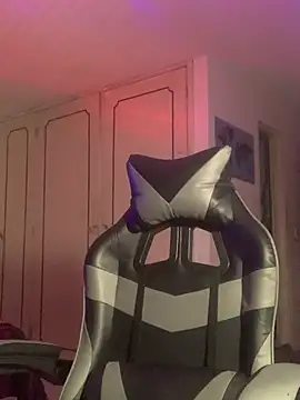 Snapshot of malek_xarx_ chatting on February 18, 2026, 4:52 am malek xarx online show from February 18, 2026, 4:52 am