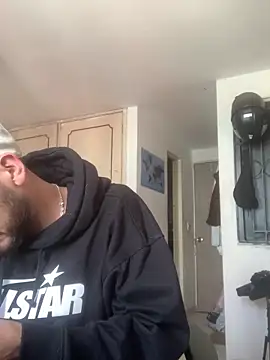 Snapshot of malek_xarx_ chatting on February 28, 2026, 3:35 pm malek xarx online show from February 28, 2026, 3:35 pm