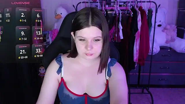 AmyVibess online show from April 4, 2026, 8:17 pm